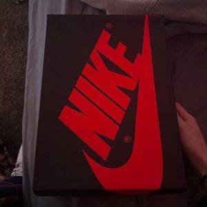 jordan 1 court purple. size 10. og all. used lightly